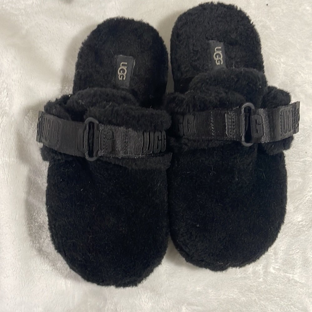 Ugg slipper